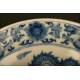 Elegante Plato Chino de Porcelana Blanca y Azul, Finales S. XIX. Con Sello de Guangxu y Dragón Imperial