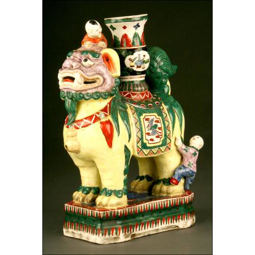 Rarísimo Vaso de Porcelana China del S. XIX. Familia Verde. Pieza Excepcional
