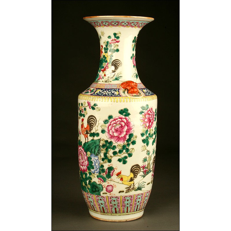 Importante Jarrón Chino de Porcelana Familia Rosa. Siglo XIX Pintado a Mano. 58 cms