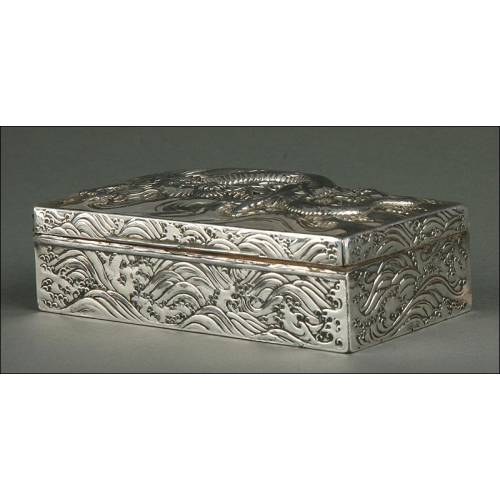 Chinese Silver Metal Box, S. XX.