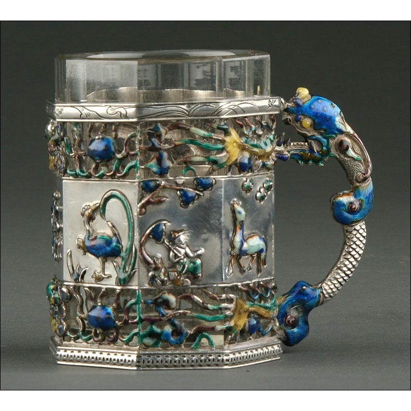 Antique Chinese Cup in Solid Silver and Enamels, Ca. 1900.
