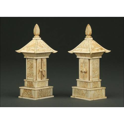 Precious Pair of Chinese Ivory Pagodas, XIX Century.