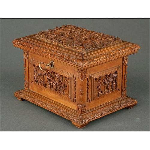 Chinese Jewelry Box, S. XIX
