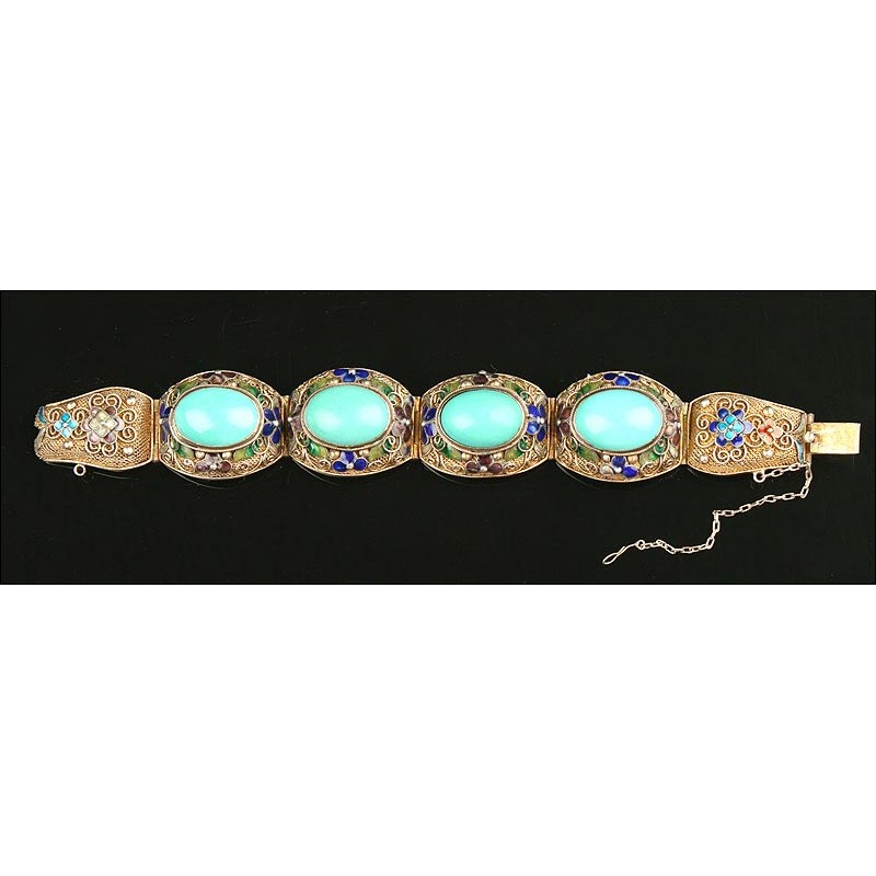 Hermosa Pulsera China de Plata Dorada con Turquesas y Esmaltes, 1920-30. En Muy Buen Estado