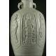 Urna China de Porcelana Blanc de Chine, Siglo XIX. Decorada con Varias Imágenes de Guanyin