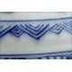 Clásico Jarrón Chino de Porcelana Azul y Blanca, Decorado a Mano. Marca de Kangxi