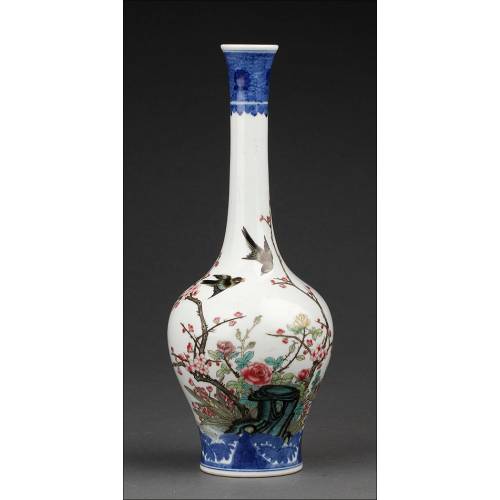 Chinese Porcelain Vase