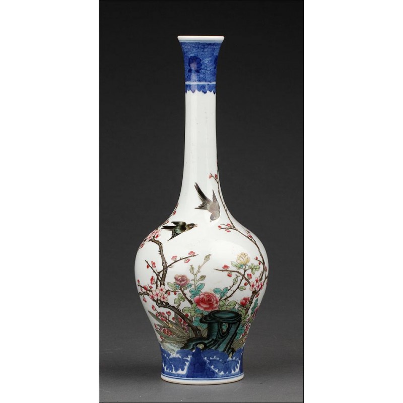 Chinese Porcelain Vase