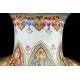 Jarrón Chino de Porcelana Decorada con Relieves y Pintada a Mano. Siglo XVIII. Marca de Qianlong