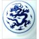 Cuenco Chino de Porcelana Blanca y Azul Decorado con Dragones. Siglo XVIII. Marca de Qianlong