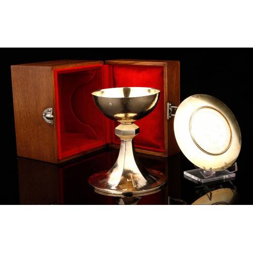 Beautiful Solid Silver Contrasted Chalice in Original Case. France, 1930's