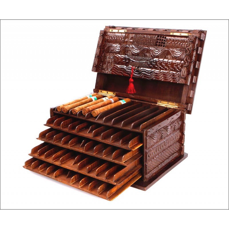 https://www.antiguedades.es/97104-tm_large_default/antiguo-humidor-para-puros-en-madera-tallada-a-mano-francia-siglo-xix.jpg