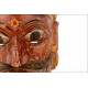 Magnífica Máscara de Madera Antigua Tallada y Policromada a Mano. Sudeste Asiático, Años 30