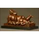 Escultura de Bronce Mujer Fumando, de Botero. Firmada.